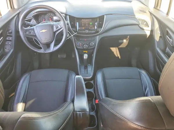 KL7CJPSM9MB375332 2021 CHEVROLET TRAX - Image 8