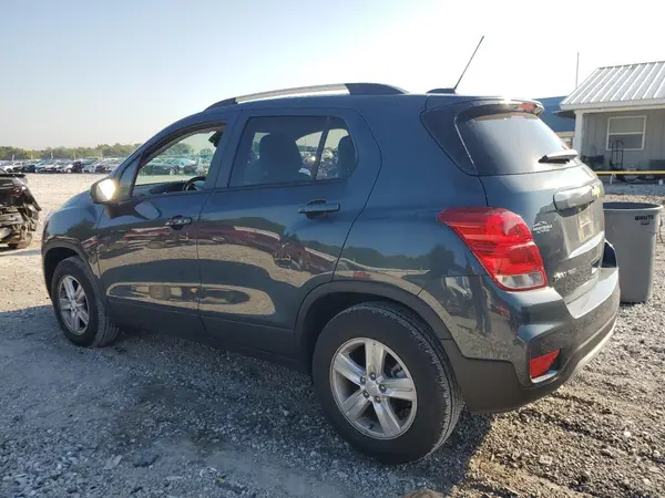 KL7CJPSM9MB376545 2021 CHEVROLET TRAX - Image 2