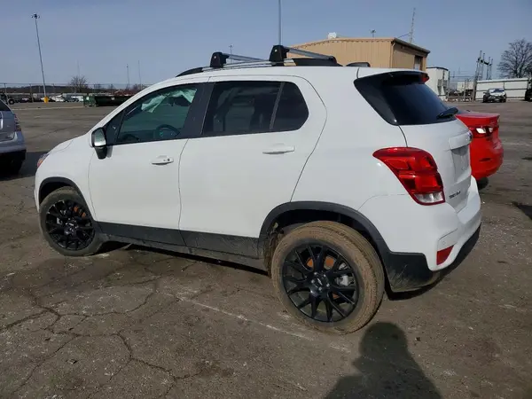 KL7CJPSM9NB509368 2022 CHEVROLET TRAX - Image 2
