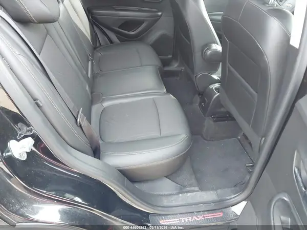 KL7CJPSM9NB519561 2022 CHEVROLET TRAX - Image 8