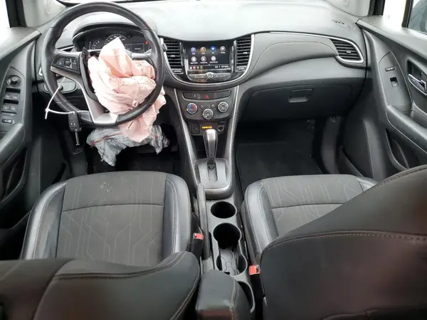 KL7CJPSM9NB529667 2022 CHEVROLET TRAX - Image 8