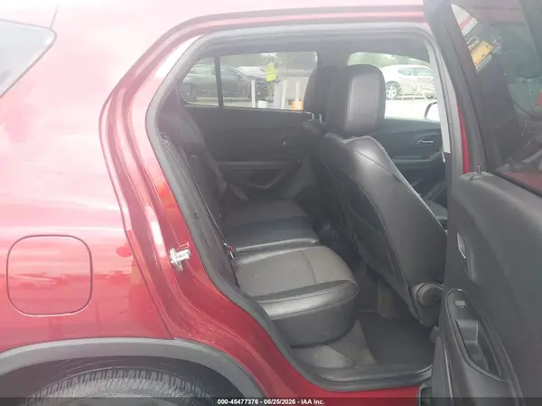 KL7CJPSM9NB529717 2022 CHEVROLET TRAX - Image 8