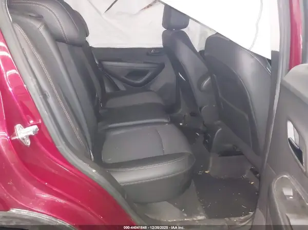 KL7CJPSM9NB529779 2022 CHEVROLET TRAX - Image 8