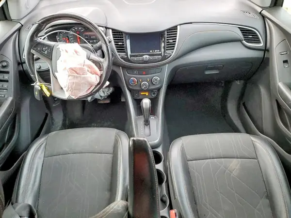 KL7CJPSM9NB532908 2022 CHEVROLET TRAX - Image 8