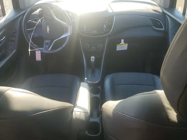 KL7CJPSM9NB534982 2022 CHEVROLET TRAX - Image 8