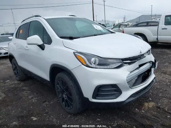 KL7CJPSM9NB539387 2022 CHEVROLET TRAX - Image 1