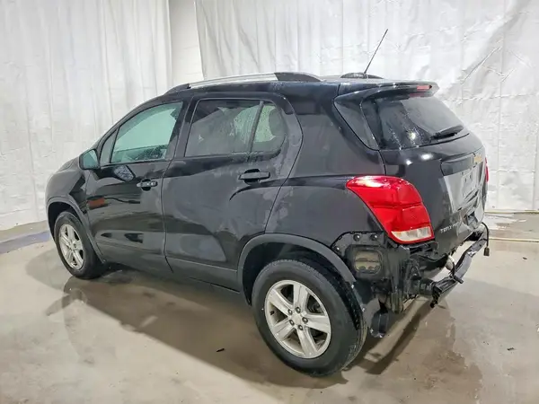 KL7CJPSM9NB541351 2022 CHEVROLET TRAX - Image 2