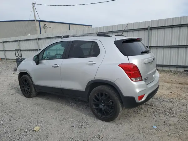 KL7CJPSM9NB542354 2022 CHEVROLET TRAX - Image 2