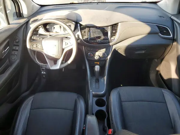 KL7CJPSM9NB546128 2022 CHEVROLET TRAX - Image 8