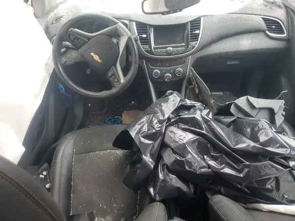 KL7CJPSM9NB548252 2022 CHEVROLET TRAX - Image 8