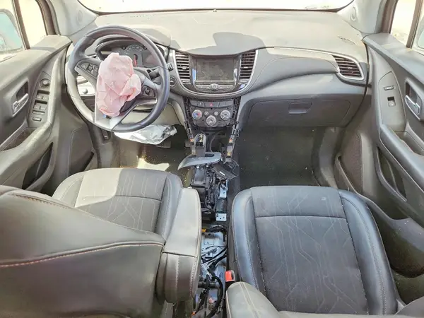KL7CJPSM9NB556688 2022 CHEVROLET TRAX - Image 8