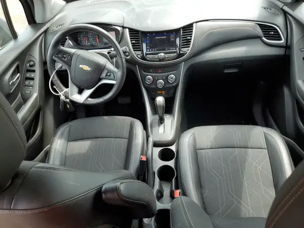 KL7CJPSM9NB559560 2022 CHEVROLET TRAX - Image 8