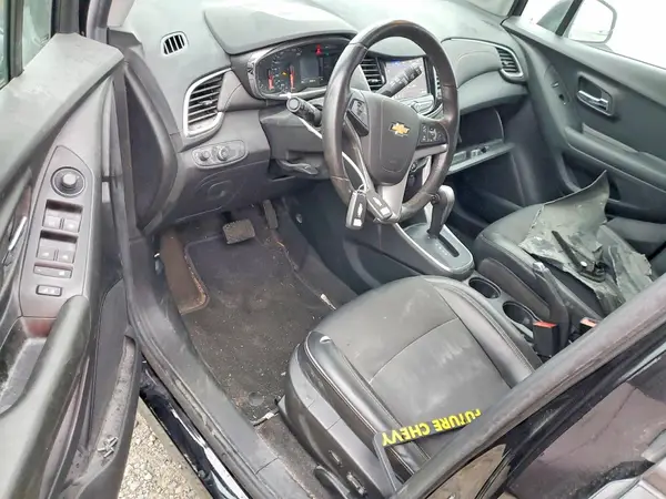 KL7CJPSM9NB559929 2022 CHEVROLET TRAX - Image 8