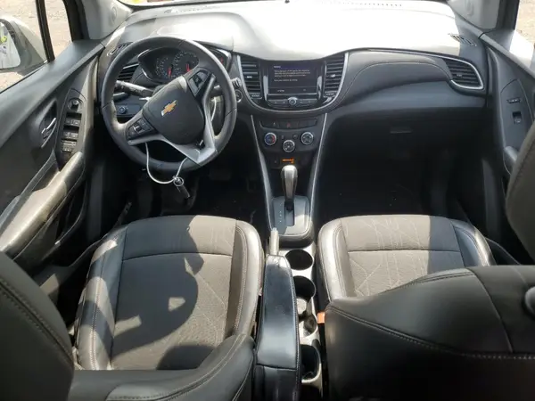 KL7CJPSM9NB561714 2022 CHEVROLET TRAX - Image 8