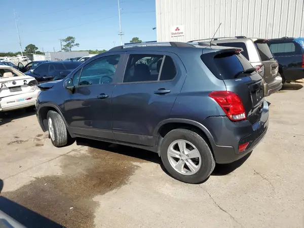 KL7CJPSMXMB360662 2021 CHEVROLET TRAX - Image 2