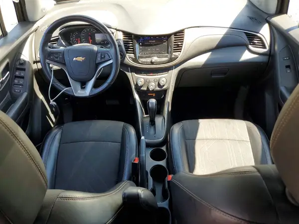 KL7CJPSMXMB360869 2021 CHEVROLET TRAX - Image 8