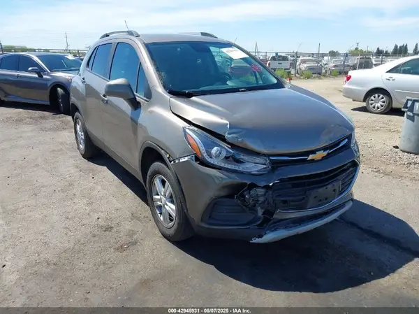 KL7CJPSMXMB365845 2021 CHEVROLET TRAX - Image 1