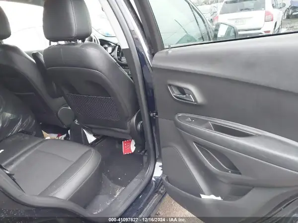 KL7CJPSMXMB366784 2021 CHEVROLET TRAX - Image 8