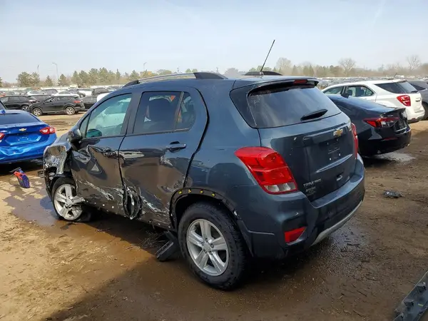KL7CJPSMXNB505376 2022 CHEVROLET TRAX - Image 2