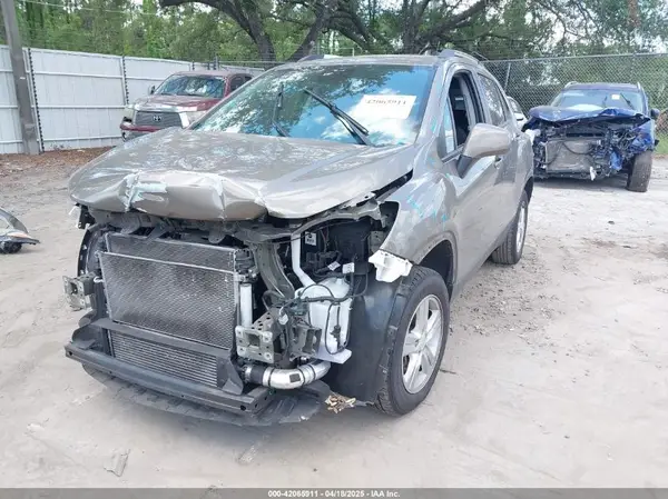 KL7CJPSMXNB513865 2022 CHEVROLET TRAX - Image 2