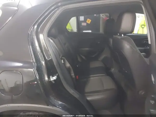 KL7CJPSMXNB514904 2022 CHEVROLET TRAX - Image 8
