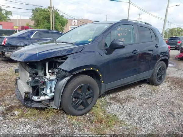KL7CJPSMXNB515065 2022 CHEVROLET TRAX - Image 2