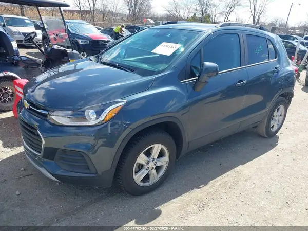 KL7CJPSMXNB521576 2022 CHEVROLET TRAX - Image 2