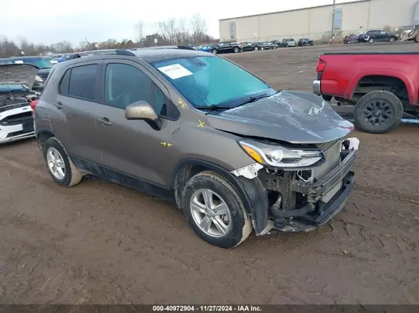 KL7CJPSMXNB525322 2022 CHEVROLET TRAX - Image 1