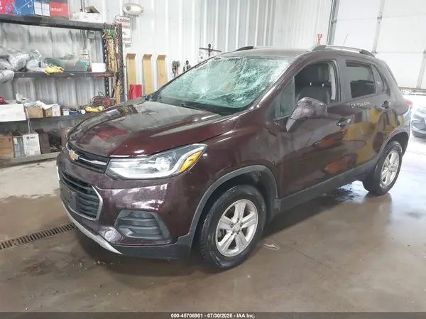 KL7CJPSMXNB530164 2022 CHEVROLET TRAX - Image 2