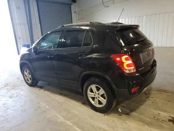 KL7CJPSMXNB533839 2022 CHEVROLET TRAX - Image 2