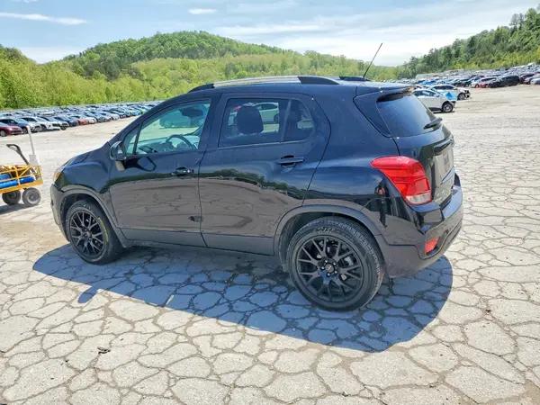 KL7CJPSMXNB538488 2022 CHEVROLET TRAX - Image 2