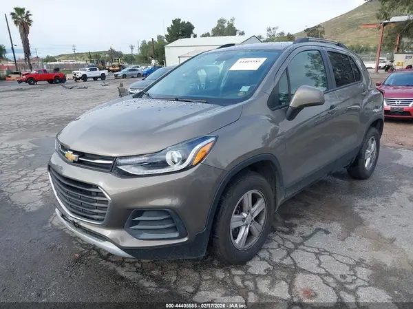 KL7CJPSMXNB546624 2022 CHEVROLET TRAX - Image 2