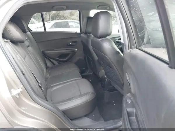 KL7CJPSMXNB546624 2022 CHEVROLET TRAX - Image 8