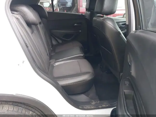 KL7CJPSMXNB556991 2022 CHEVROLET TRAX - Image 8