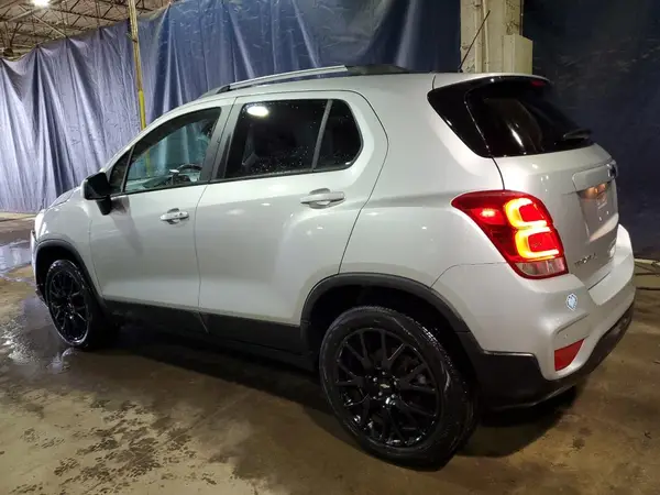 KL7CJPSMXNB557168 2022 CHEVROLET TRAX - Image 2