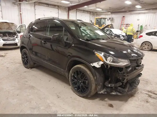 KL7CJPSMXNB562192 2022 CHEVROLET TRAX - Image 1
