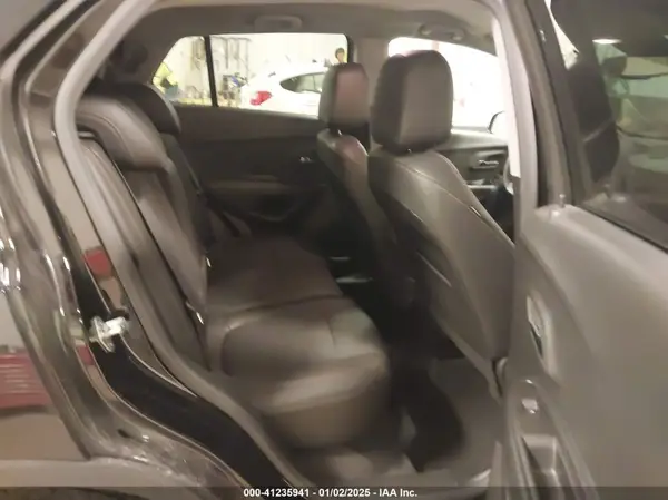 KL7CJPSMXNB562192 2022 CHEVROLET TRAX - Image 8