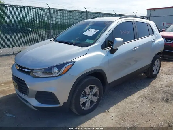 KL7CJPSMXNB564038 2022 CHEVROLET TRAX - Image 2