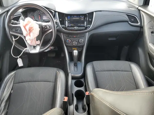 KL7CJPSMXNB568011 2022 CHEVROLET TRAX - Image 8