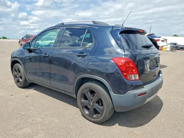 KL7CJRSB0GB745615 2016 CHEVROLET TRAX - Image 2