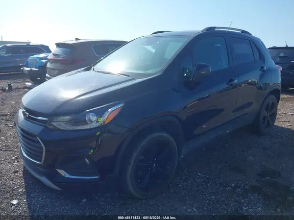 KL7CJRSB0JB691207 2018 CHEVROLET TRAX - Image 2