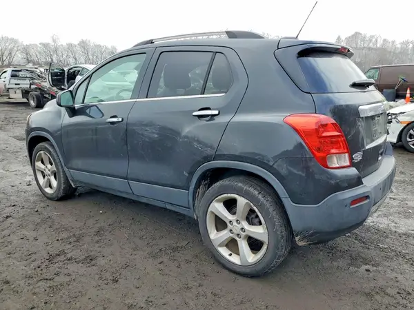 KL7CJRSB1GB544547 2016 CHEVROLET TRAX - Image 2