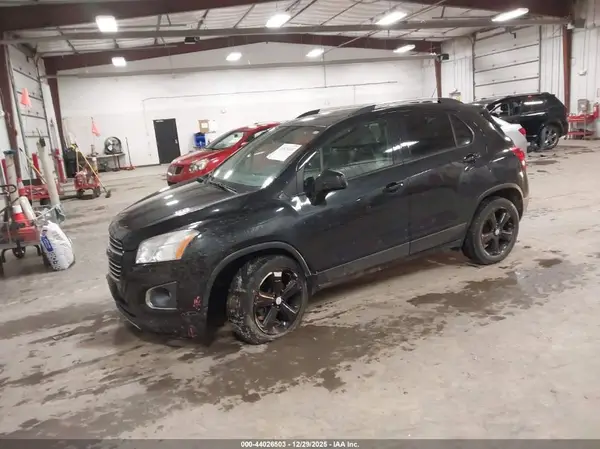 KL7CJRSB1GB625824 2016 CHEVROLET TRAX - Image 2