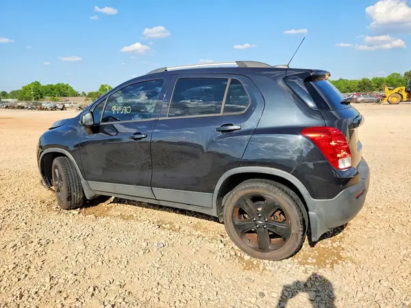 KL7CJRSB1GB698966 2016 CHEVROLET TRAX - Image 2