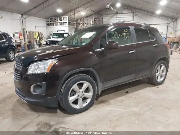 KL7CJRSB1GB714275 2016 CHEVROLET TRAX - Image 2