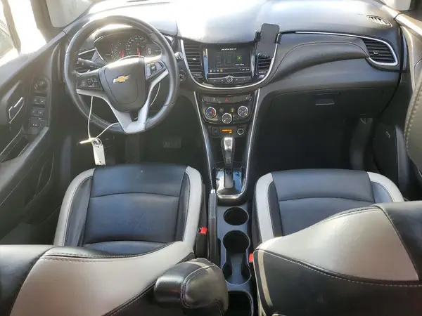 KL7CJRSB1JB724487 2018 CHEVROLET TRAX - Image 8