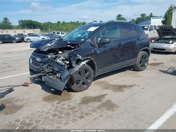 KL7CJRSB2GB729528 2016 CHEVROLET TRAX - Image 2