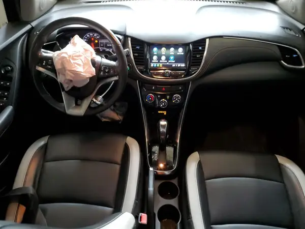 KL7CJRSB2JB663344 2018 CHEVROLET TRAX - Image 8