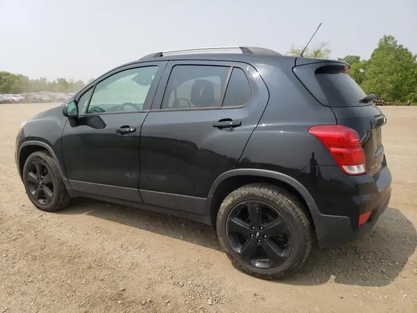KL7CJRSB2JB714146 2018 CHEVROLET TRAX - Image 2