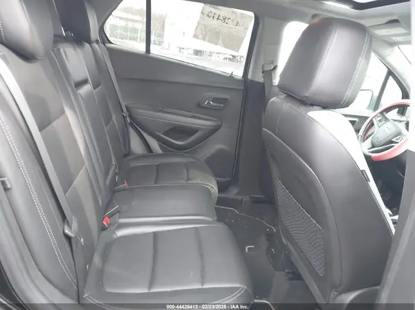 KL7CJRSB2KB812708 2019 CHEVROLET TRAX - Image 8